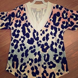 Tie dye leopard print V-neck